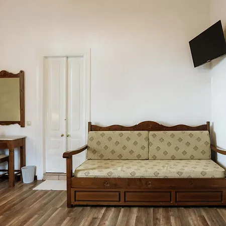 Archontiko Kantartzi מלון